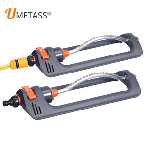 Распутающийся газонный разбрызгиватель с 19-отверстиями латунных форсунок, покрывает до 8-10 м, включает в себя иглу для очистки реактивной реакции.