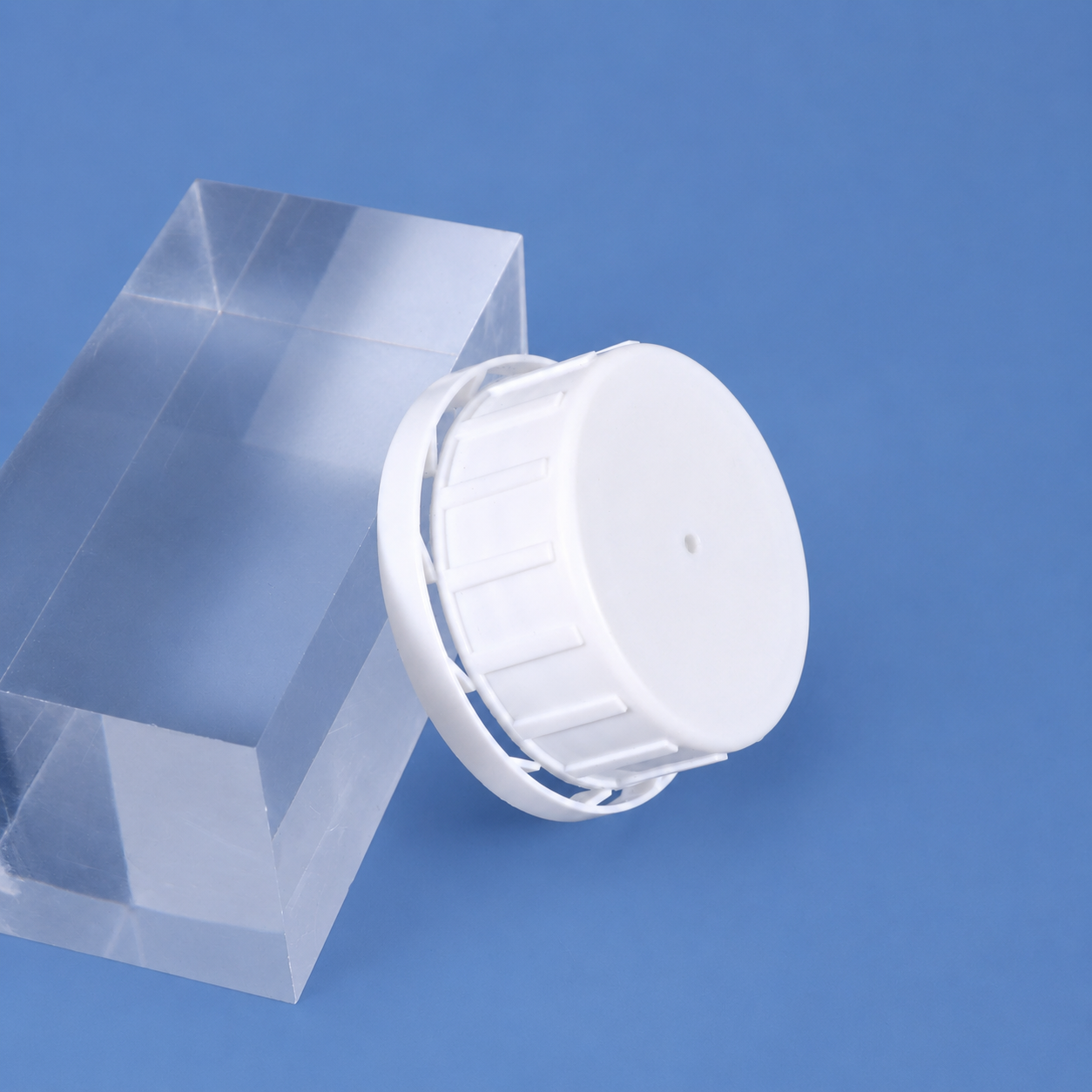 Вентилируемая крышка HDPE для пластиковой канистры и круглой пластиковой бутылки